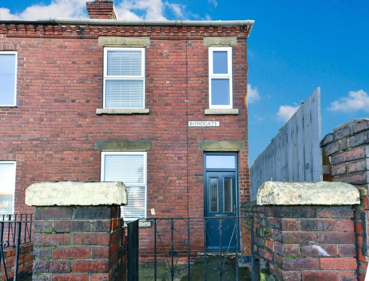 4 Bedroom, 2 Bathroom House - Free Parking Pontefract Eksteriør billede